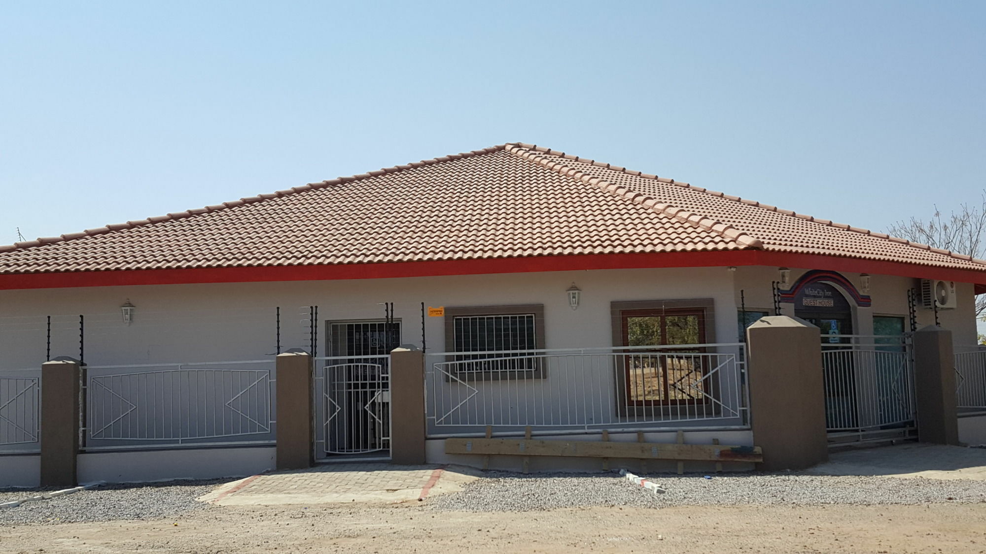White City Inn Gaborone Buitenkant foto